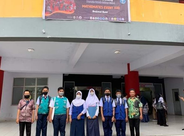 SMP Negeri 1 Sengkang Raih Peringkat 3 Pada Mathematics Event XXII Himatika FMIPA UNHAS 2022